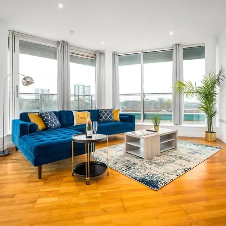 Haus - Impressive Two Bedroom Penthouse - Balcony - Parking Birmingham