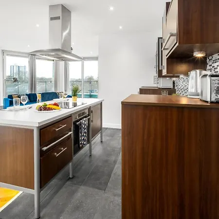 Haus - Impressive Two Bedroom Penthouse - Balcony - Parking Apartment Birmingham